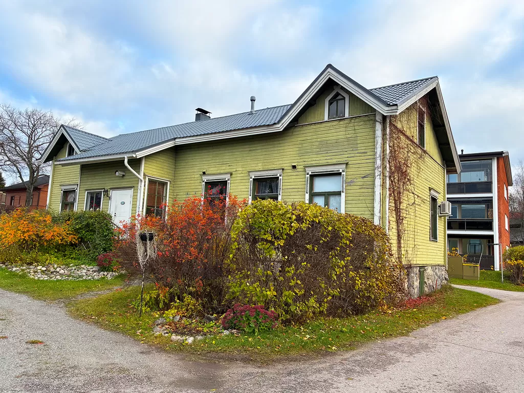 vienola-on-ollut-kirjakauppa-valokuvaamo-ja-seurakuntakoti-puumala-lehti